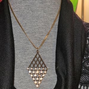 Triangle Shaped Pink Rhinestone and geometric shaped pattern